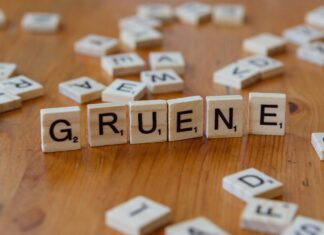 Blaue Oder Grüne Augen: Was Macht Sie So Faszinierend Und Schön?