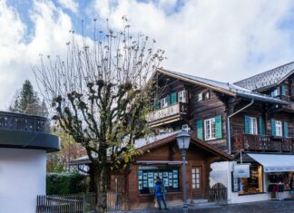 Berner Oberland Gstaad Entdecken: Geheimtipps Für Unvergessliche Erlebnisse