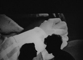 Dark Romance Bücher: Fesselnde Geschichten Für Leidenschaftliche Leser