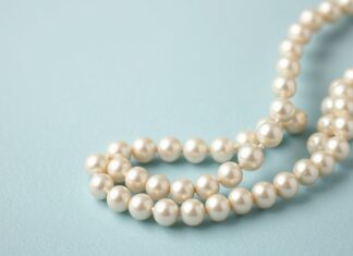 The World of Pearls: A Timeless Trend in Fashion